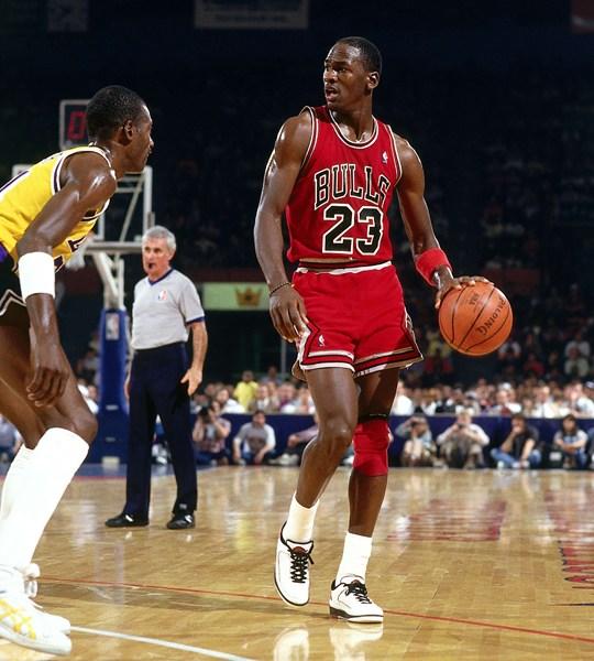 开云电竞中国_邹德海三大短板未来急需补强!球迷:他离接班杨智还有一定距离(图3) 开云电竞官方网站